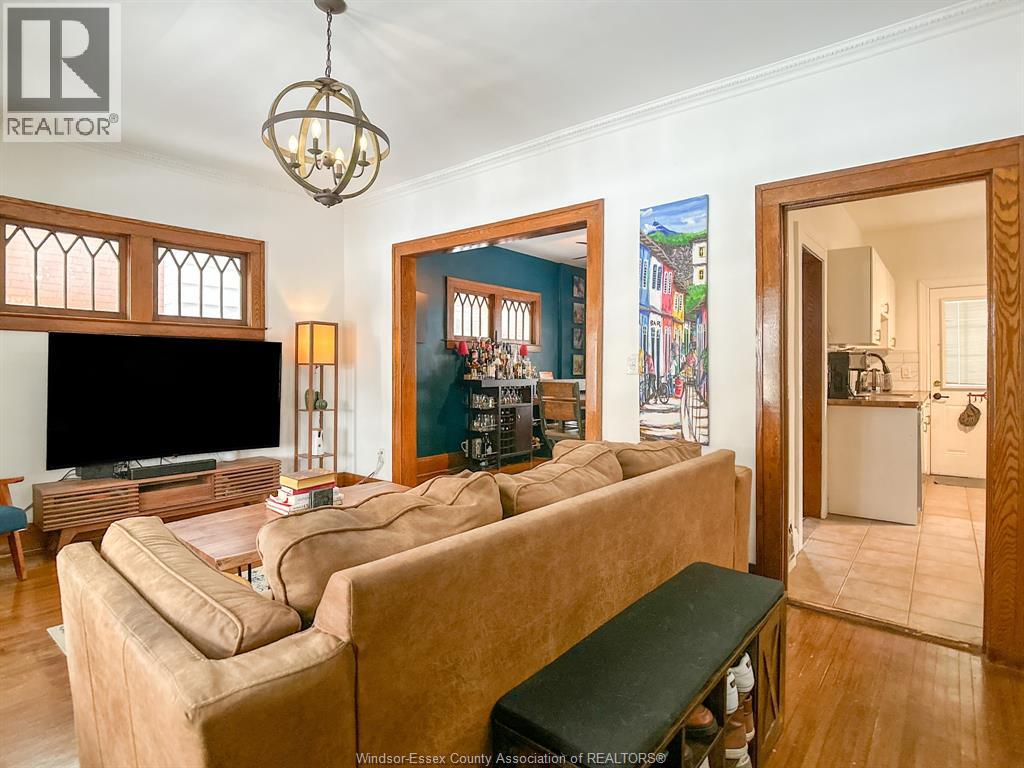 1317 Windermere, Windsor, Ontario  N8Y 3G1 - Photo 2 - 26003075