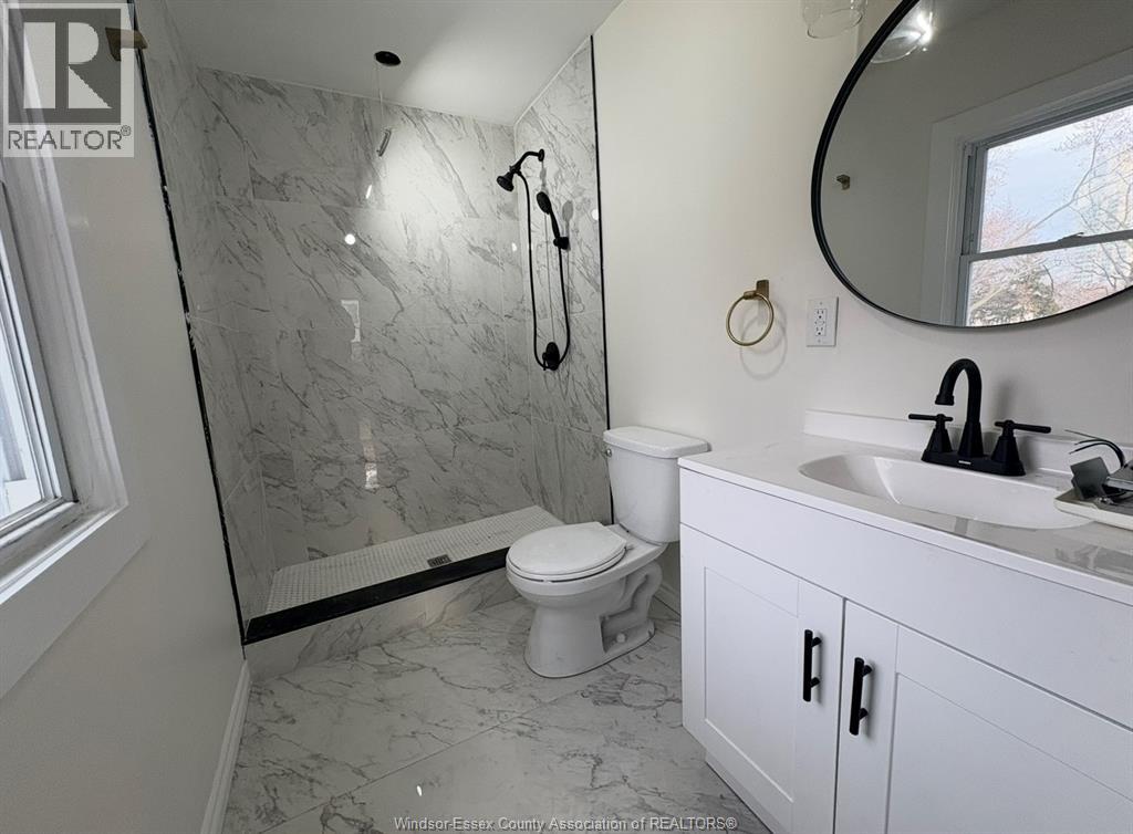 786 Chatham Street East Unit# 2, Windsor, Ontario  N9A 1Y3 - Photo 3 - 26003000