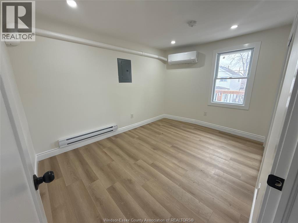 786 Chatham Street East Unit# 2, Windsor, Ontario  N9A 1Y3 - Photo 4 - 26003000