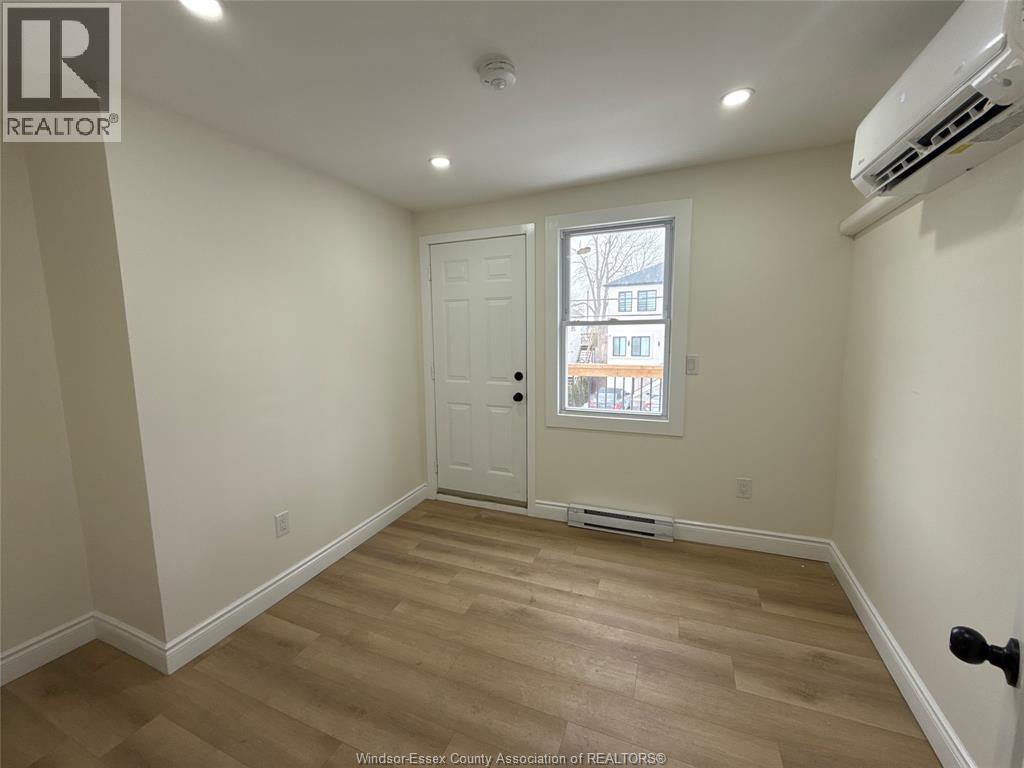 786 Chatham Street East Unit# 2, Windsor, Ontario  N9A 1Y3 - Photo 5 - 26003000