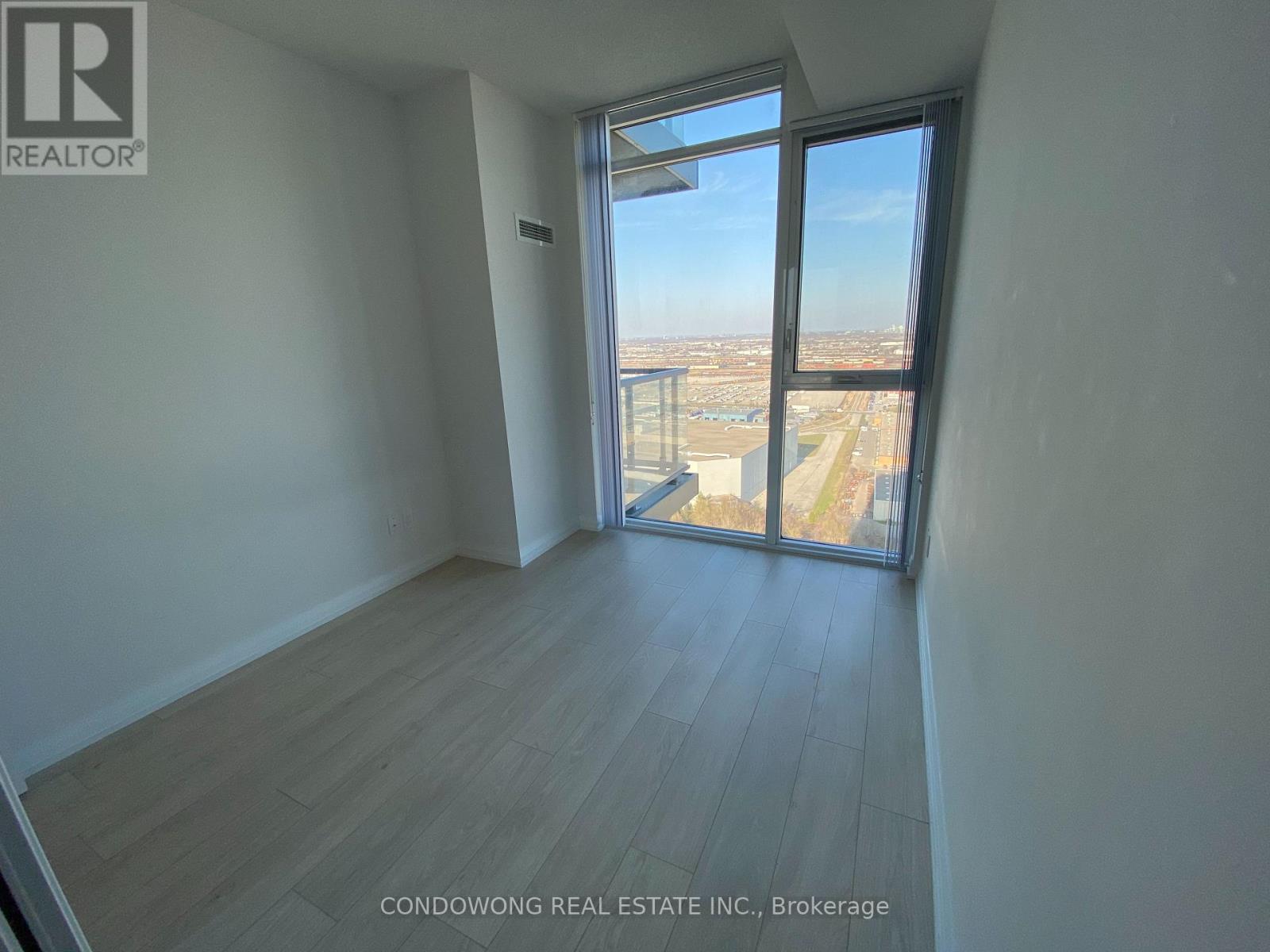 2718 - 7895 Jane Street, Vaughan, Ontario  L4K 0K2 - Photo 9 - N12780238