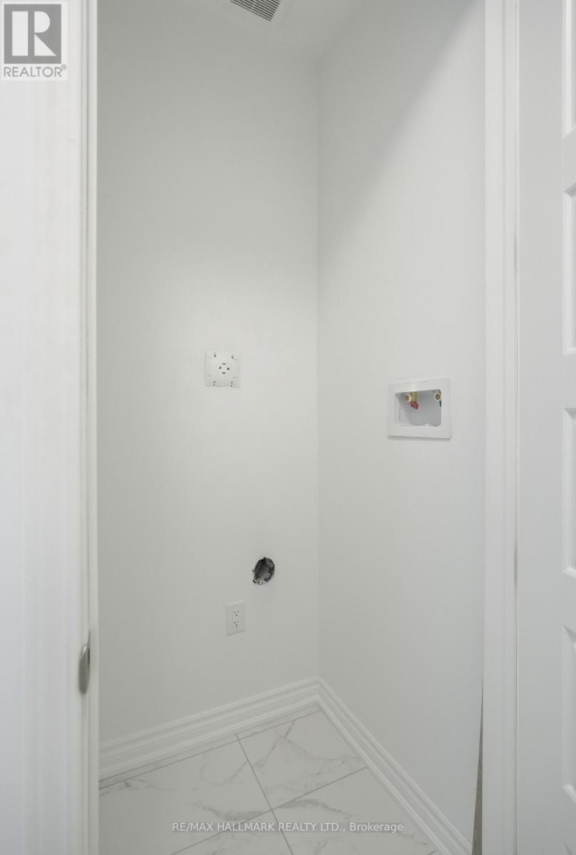 98 Yorkshire Drive E, Barrie, Ontario  L9J 1B4 - Photo 18 - S12780212