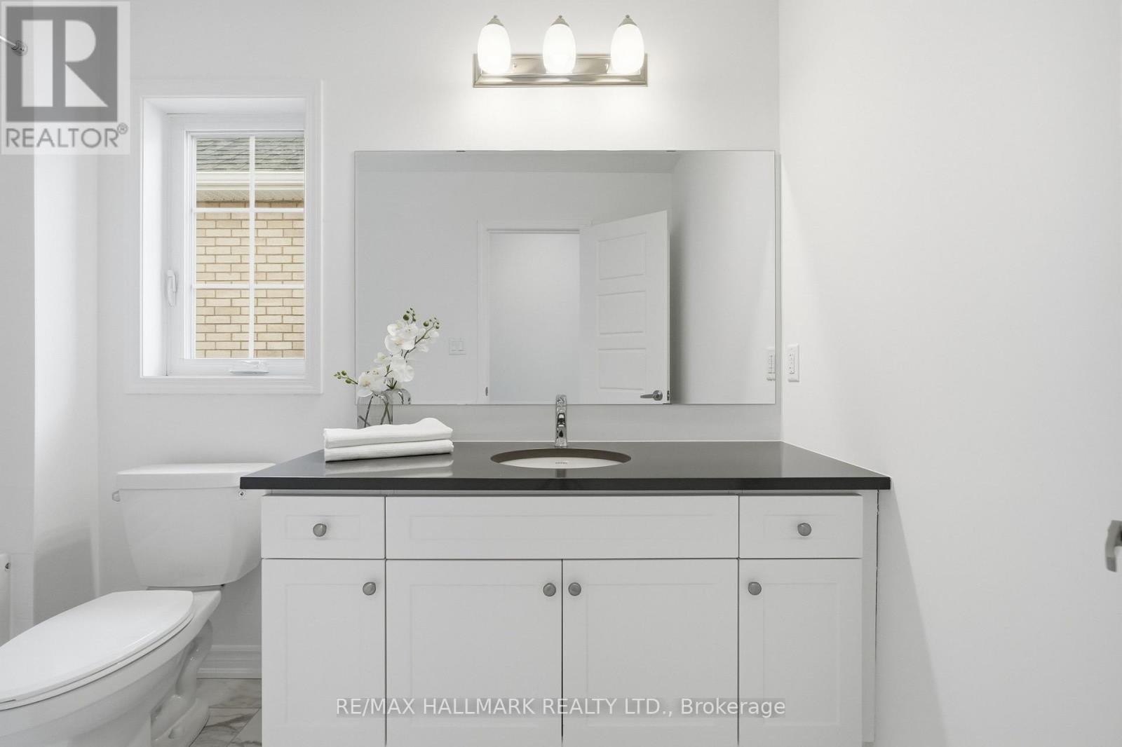 98 Yorkshire Drive E, Barrie, Ontario  L9J 1B4 - Photo 28 - S12780212