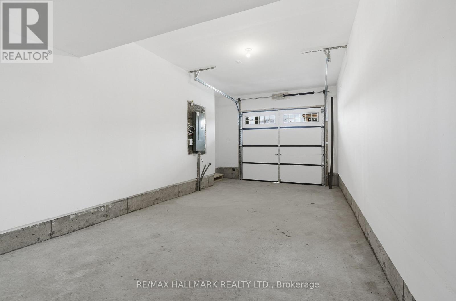 98 Yorkshire Drive E, Barrie, Ontario  L9J 1B4 - Photo 31 - S12780212