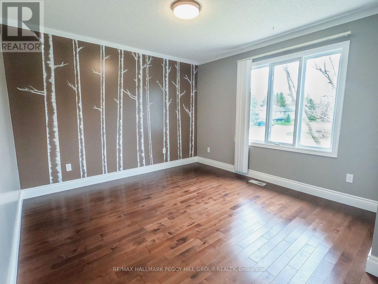 42 Royal Beech Drive, Wasaga Beach, Ontario  L9Z 1H2 - Photo 5 - S12780266