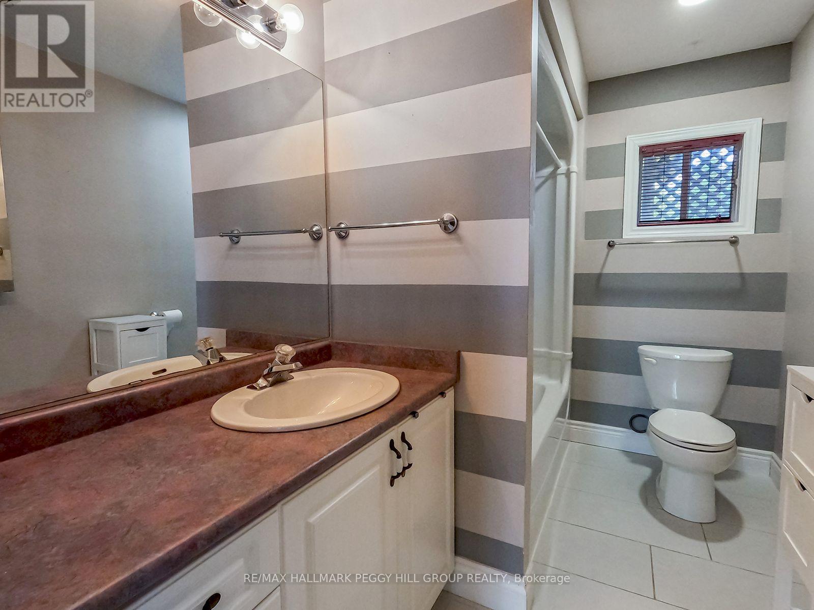 42 Royal Beech Drive, Wasaga Beach, Ontario  L9Z 1H2 - Photo 9 - S12780266