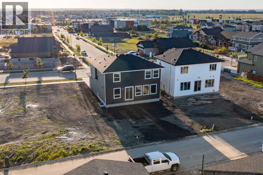 17 Thatcher Avenue, Red Deer, Alberta  T4P 0Y6 - Photo 34 - A2267114