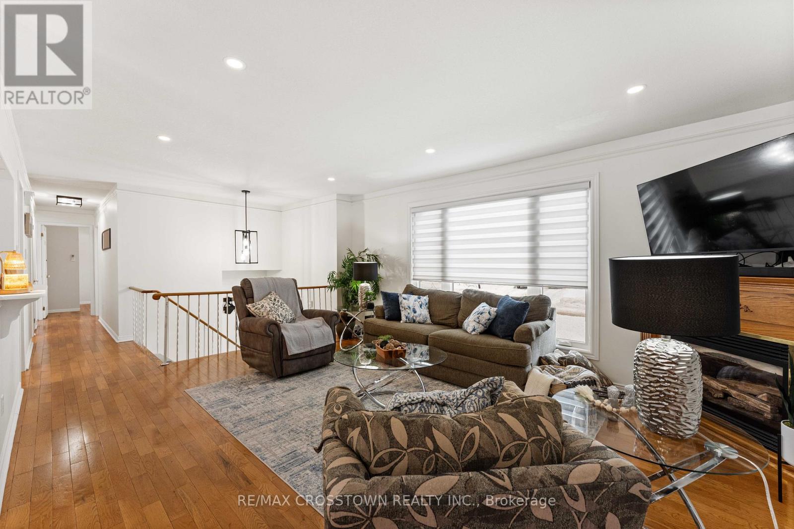 226 Thornton Avenue, Essa, Ontario  L0L 2N0 - Photo 4 - N12779886