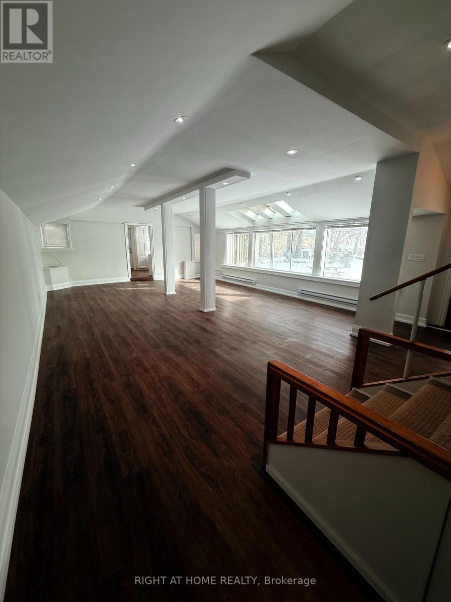 2673 Lake Shore Boulevard W, Toronto, Ontario  M8V 1G6 - Photo 13 - W12780100