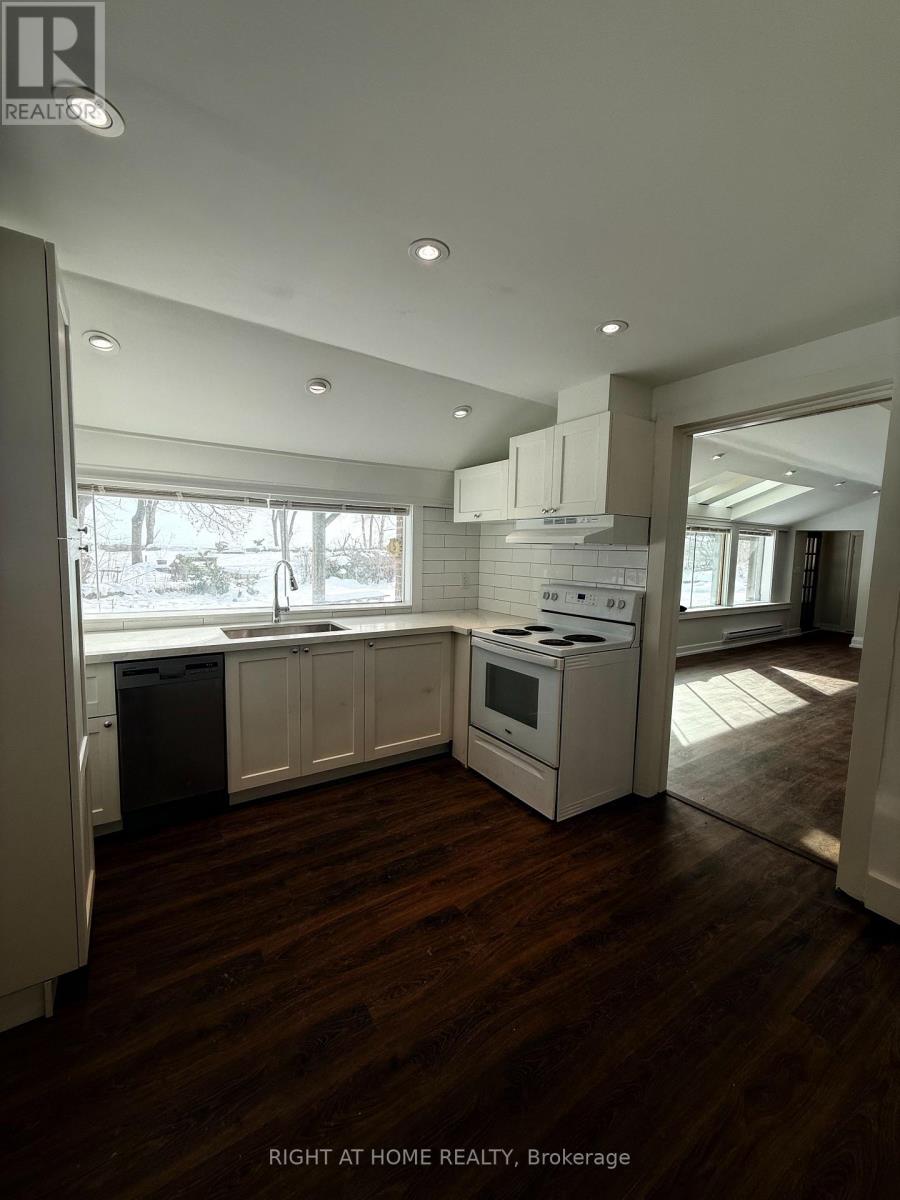2673 Lake Shore Boulevard W, Toronto, Ontario  M8V 1G6 - Photo 16 - W12780100
