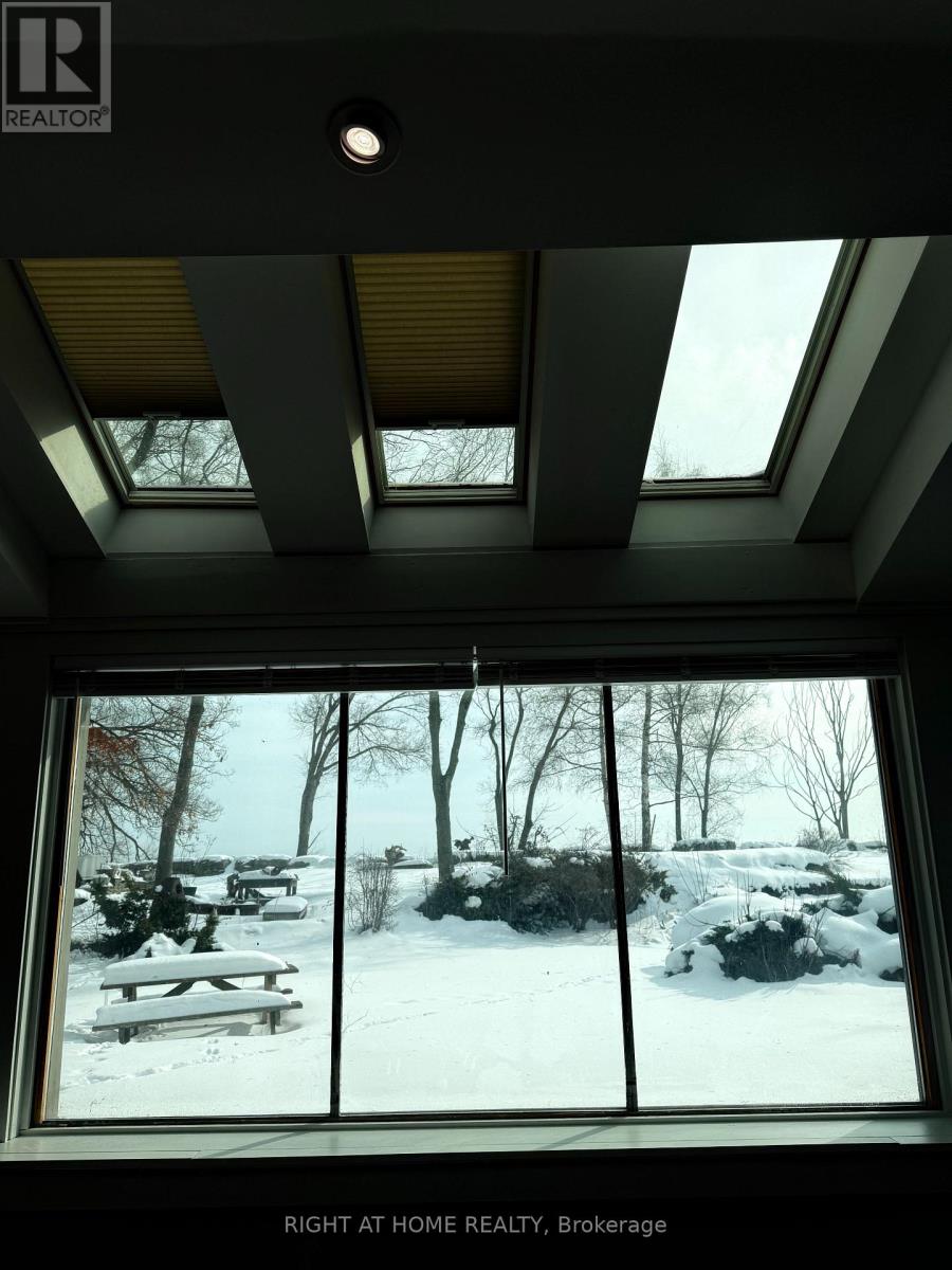 2673 Lake Shore Boulevard W, Toronto, Ontario  M8V 1G6 - Photo 19 - W12780100