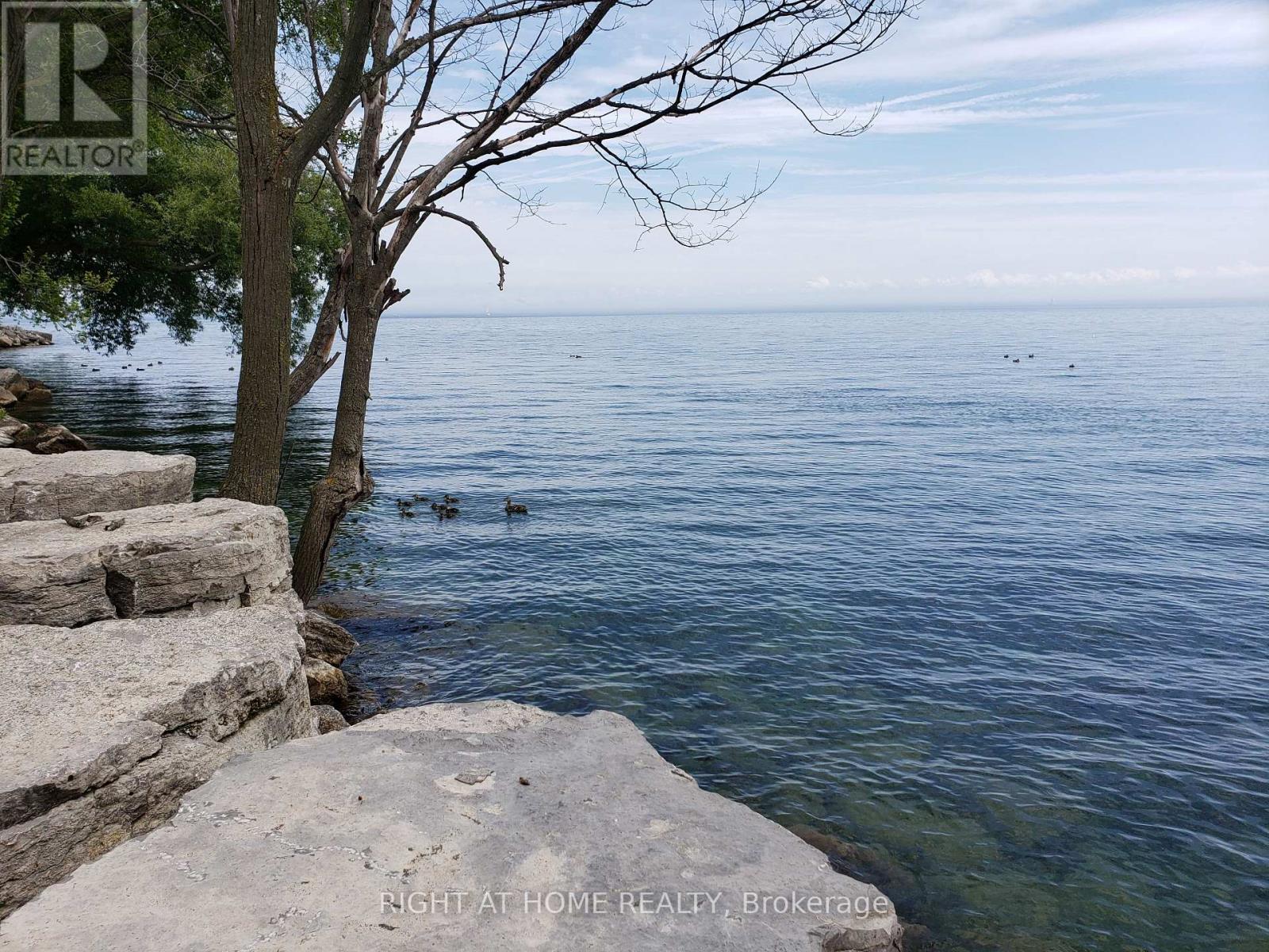 2673 Lake Shore Boulevard W, Toronto, Ontario  M8V 1G6 - Photo 2 - W12780100