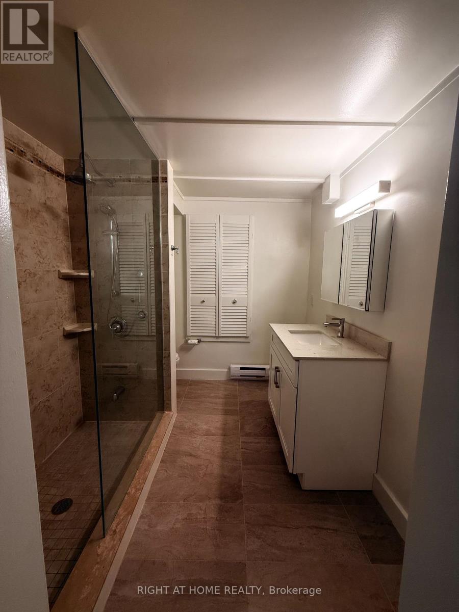 2673 Lake Shore Boulevard W, Toronto, Ontario  M8V 1G6 - Photo 23 - W12780100