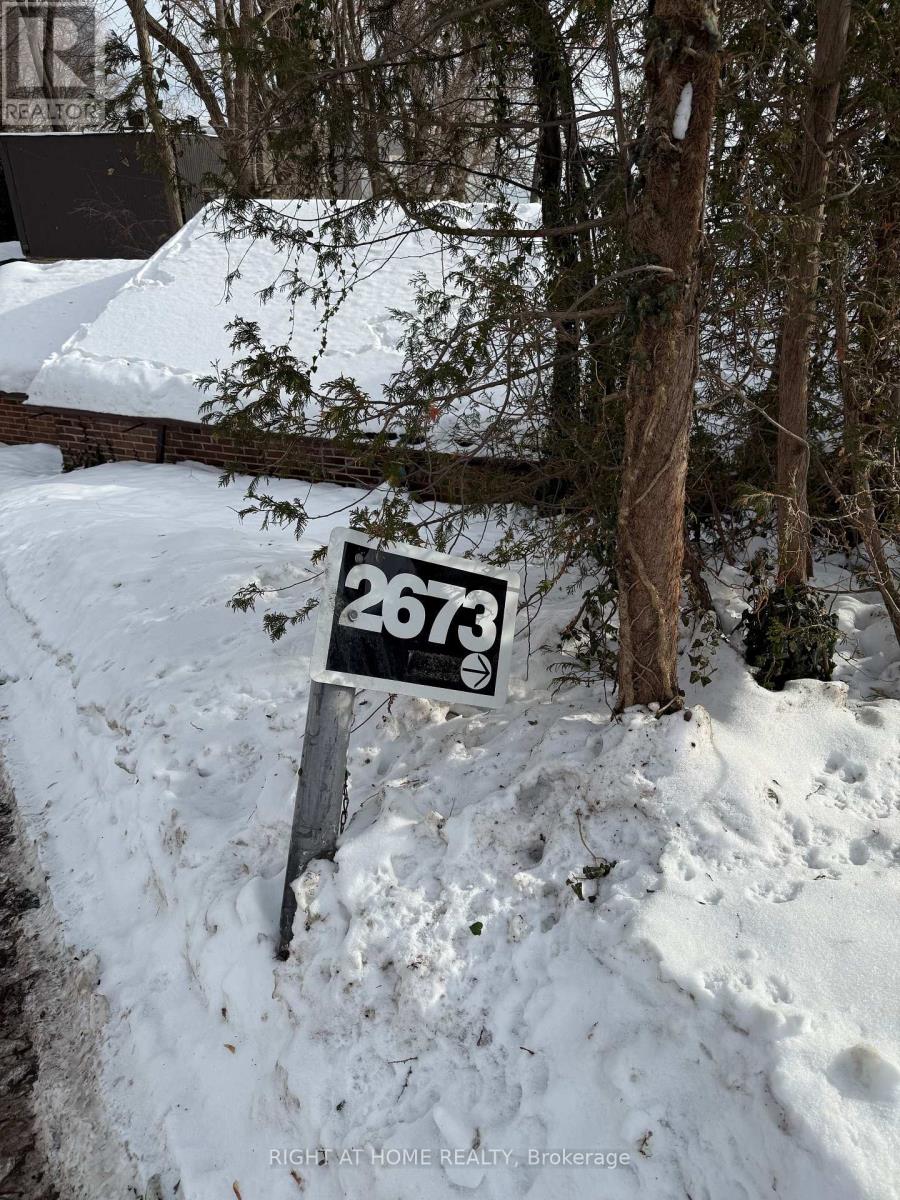 2673 Lake Shore Boulevard W, Toronto, Ontario  M8V 1G6 - Photo 8 - W12780100