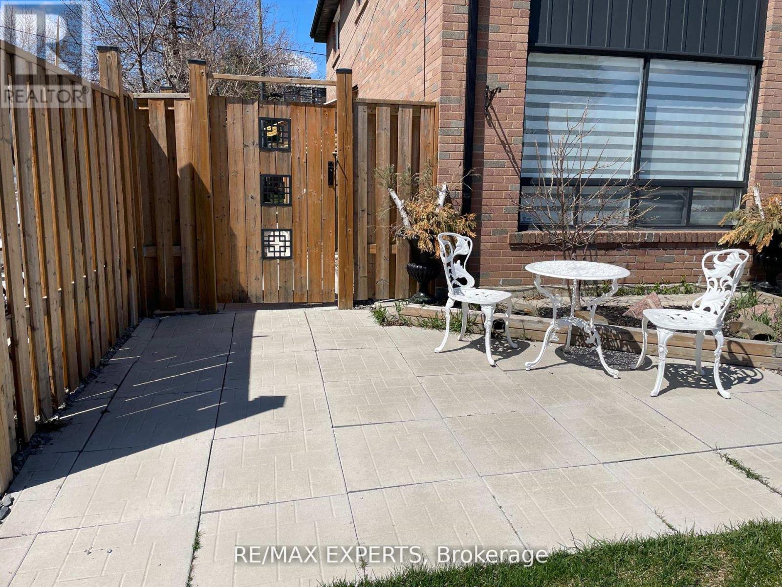 Bsmt - 6 Cathcart Crescent, Brampton, Ontario  L6T 2A5 - Photo 2 - W12780116
