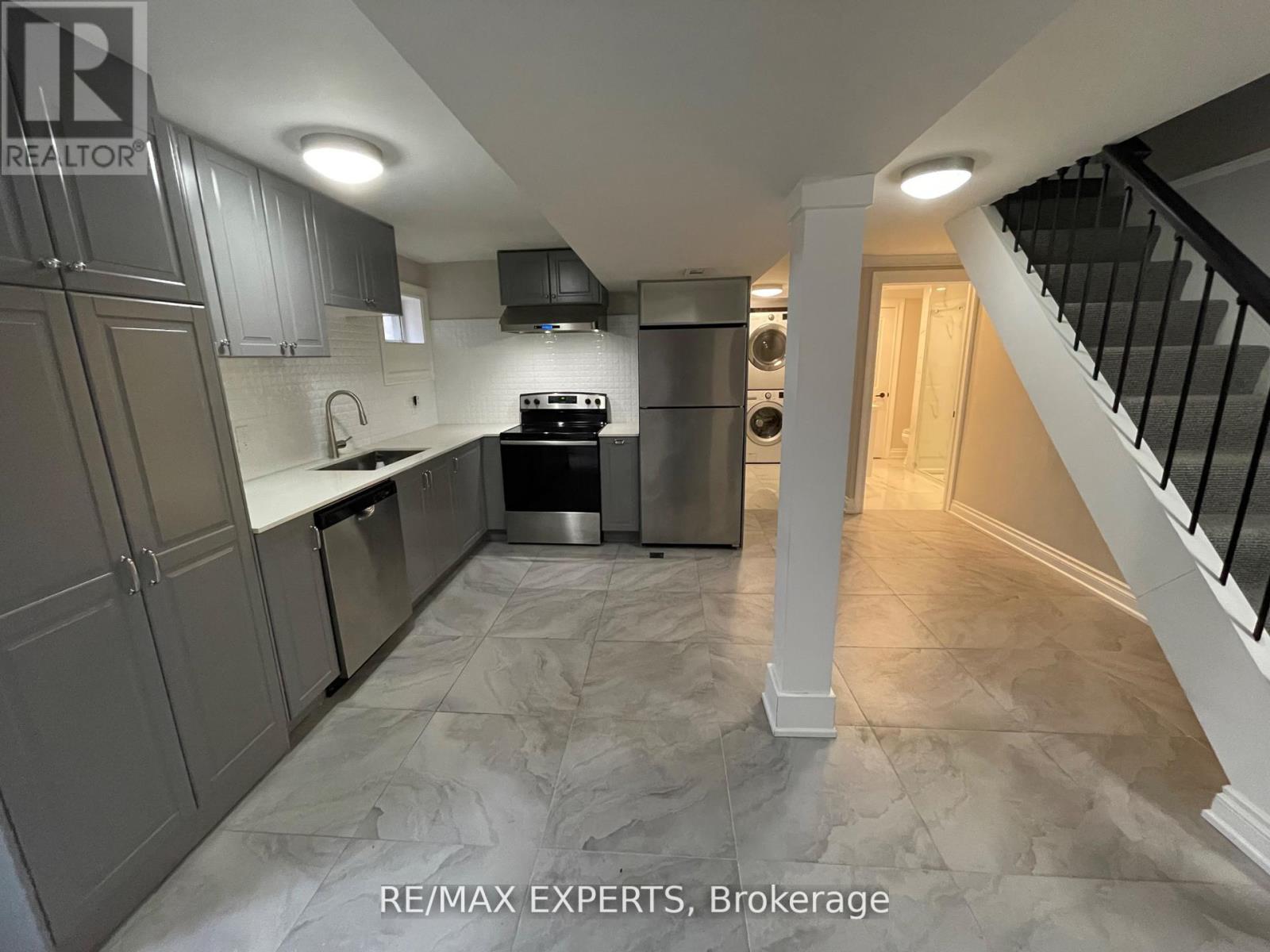 Bsmt - 6 Cathcart Crescent, Brampton, Ontario  L6T 2A5 - Photo 6 - W12780116