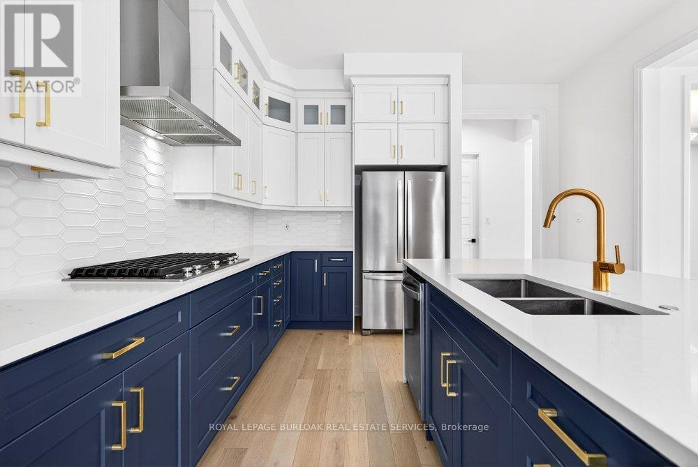 1404 Lynx Gardens, Oakville, Ontario  L6H 3W8 - Photo 17 - W12780162