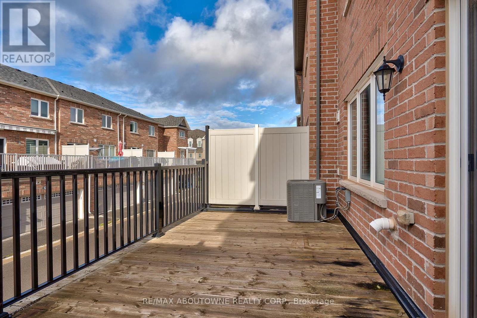 20 - 3002 Preserve Drive, Oakville, Ontario  L6M 0V2 - Photo 11 - W12780192