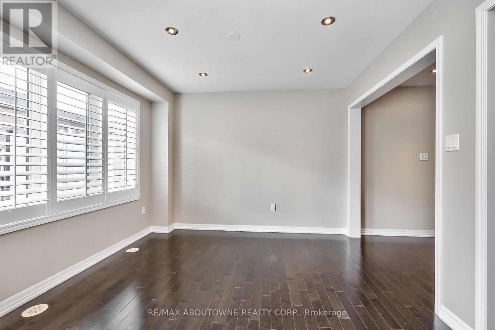 20 - 3002 Preserve Drive, Oakville, Ontario  L6M 0V2 - Photo 14 - W12780192