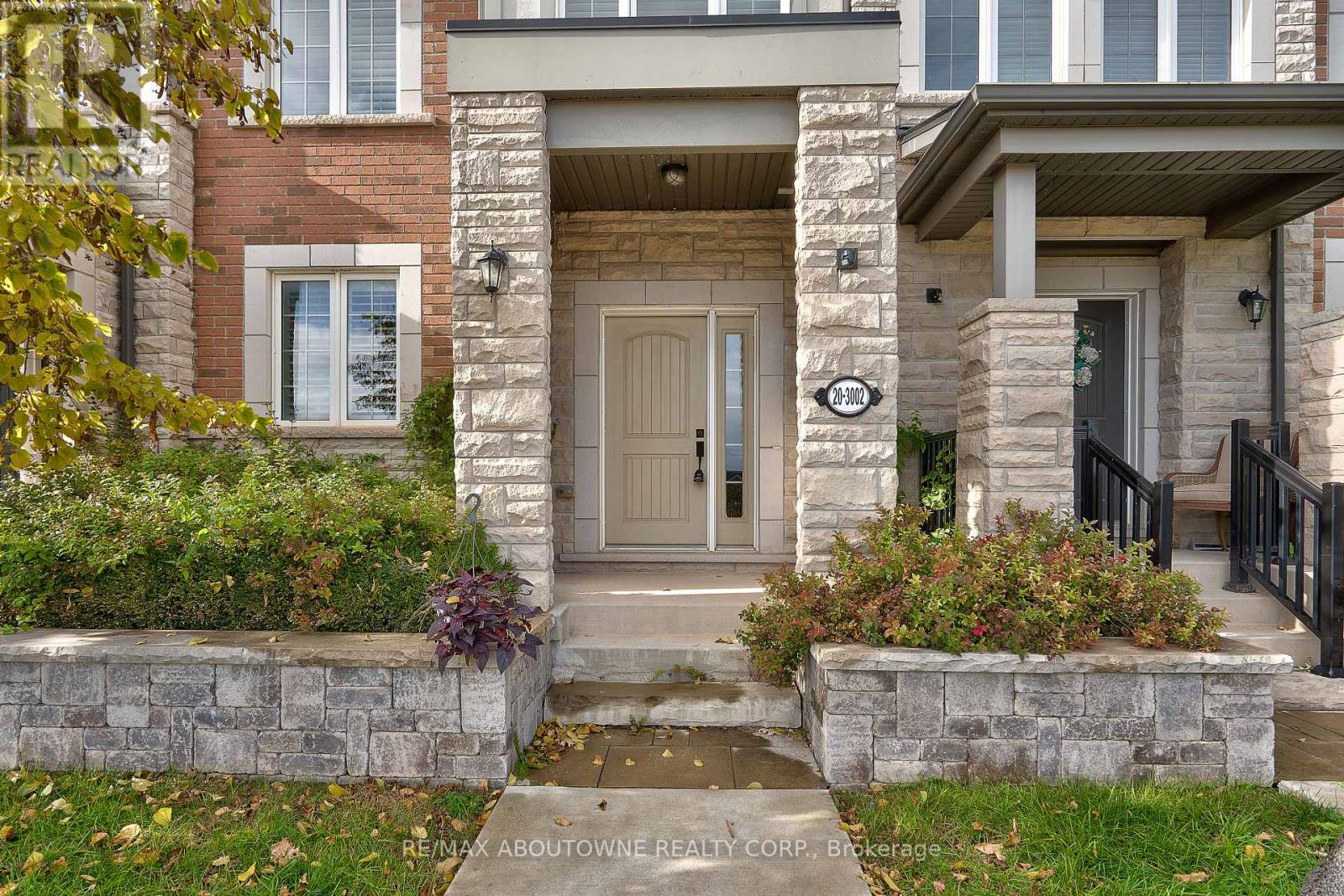 20 - 3002 Preserve Drive, Oakville, Ontario  L6M 0V2 - Photo 2 - W12780192