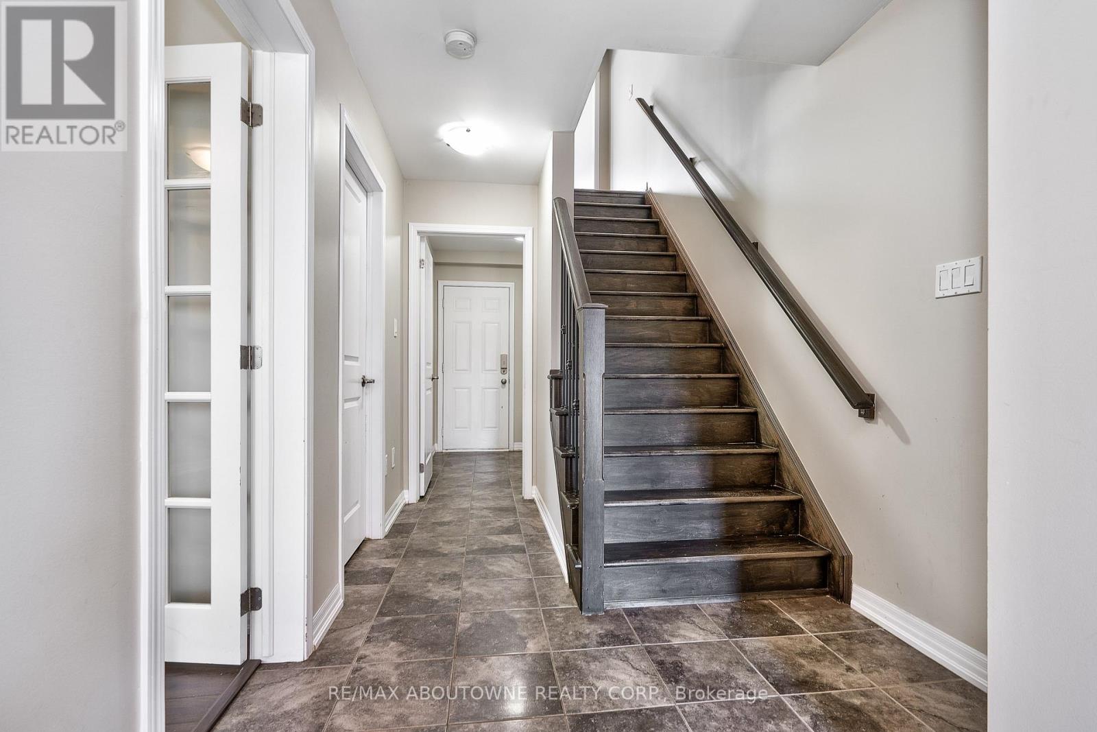 20 - 3002 Preserve Drive, Oakville, Ontario  L6M 0V2 - Photo 6 - W12780192