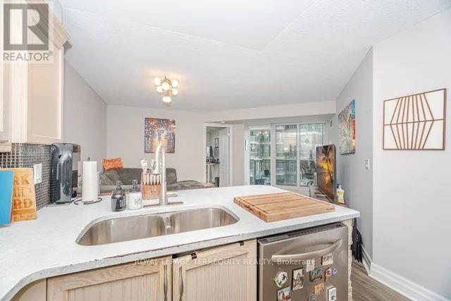 506 - 2121 Lake Shore Boulevard W, Toronto, Ontario  M8V 4E9 - Photo 12 - W12780202