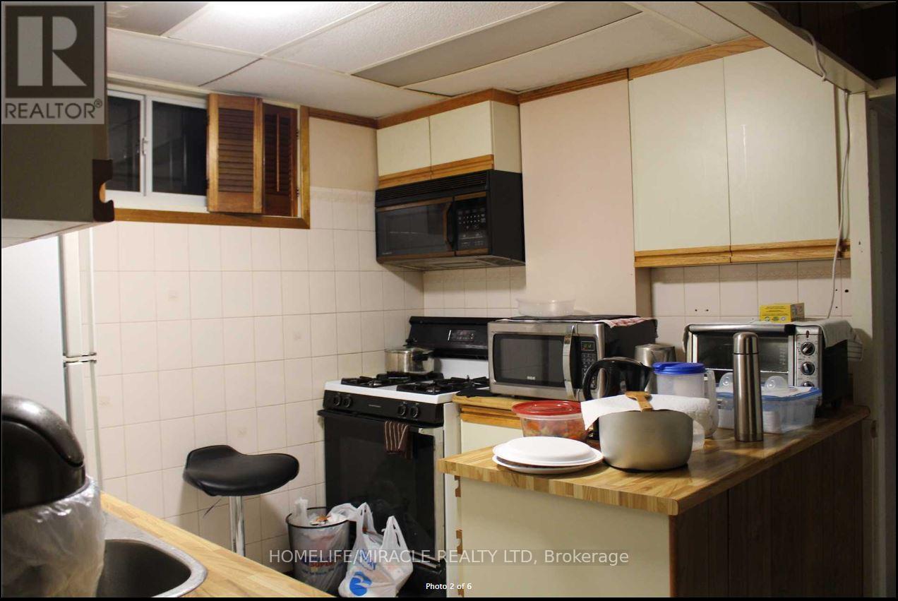 Bsmt - 3172 Weston Road, Toronto, Ontario  M9M 2T6 - Photo 2 - W12780234