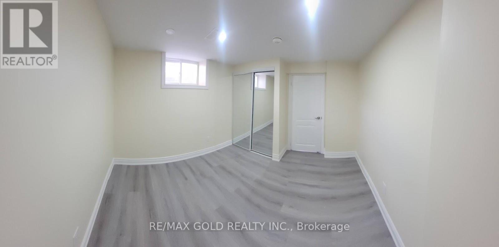 34 Argyle Crescent, Brampton, Ontario  L6T 1N1 - Photo 12 - W12780252