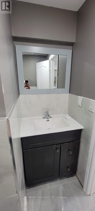 34 Argyle Crescent, Brampton, Ontario  L6T 1N1 - Photo 17 - W12780252