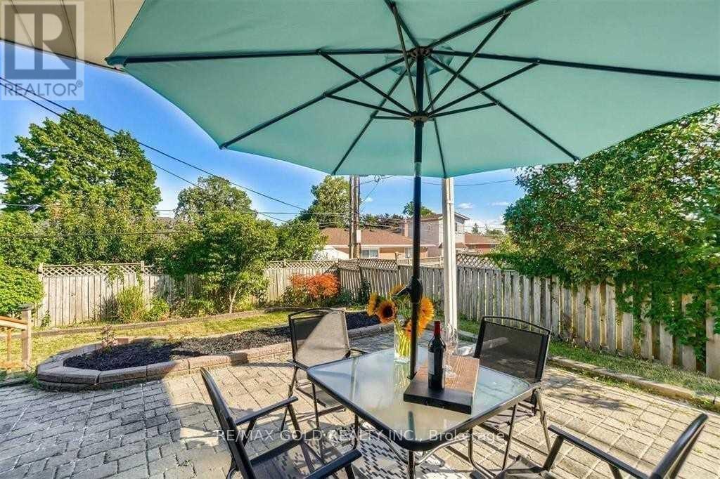 34 Argyle Crescent, Brampton, Ontario  L6T 1N1 - Photo 23 - W12780252