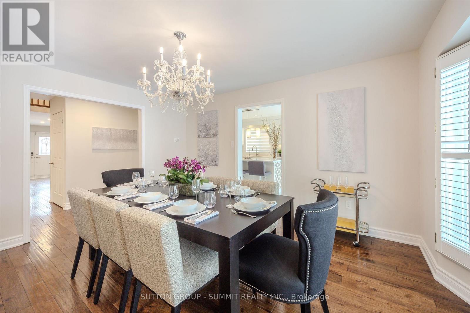 1104 Ambercroft Lane, Oakville, Ontario  L6M 1Z2 - Photo 12 - W12780256