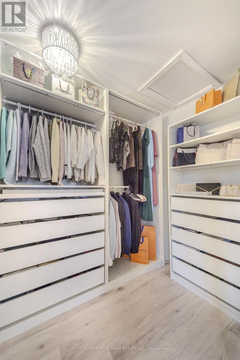 1104 Ambercroft Lane, Oakville, Ontario  L6M 1Z2 - Photo 30 - W12780256