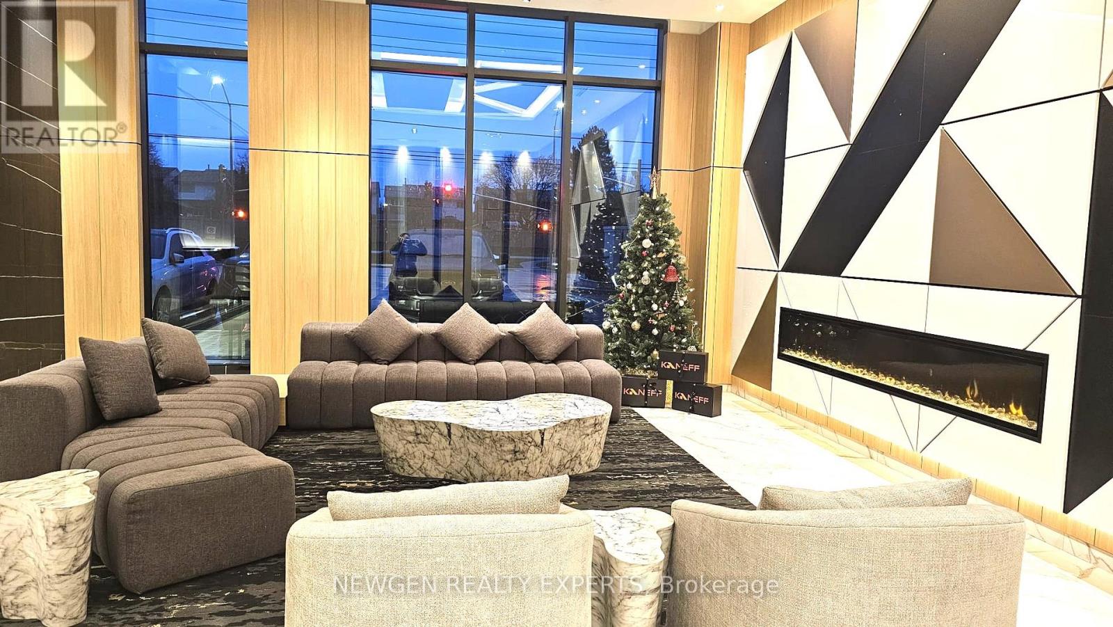 1301 - 204 Burnhamthorpe Road E, Mississauga, Ontario  L5A 0B3 - Photo 3 - W12780260