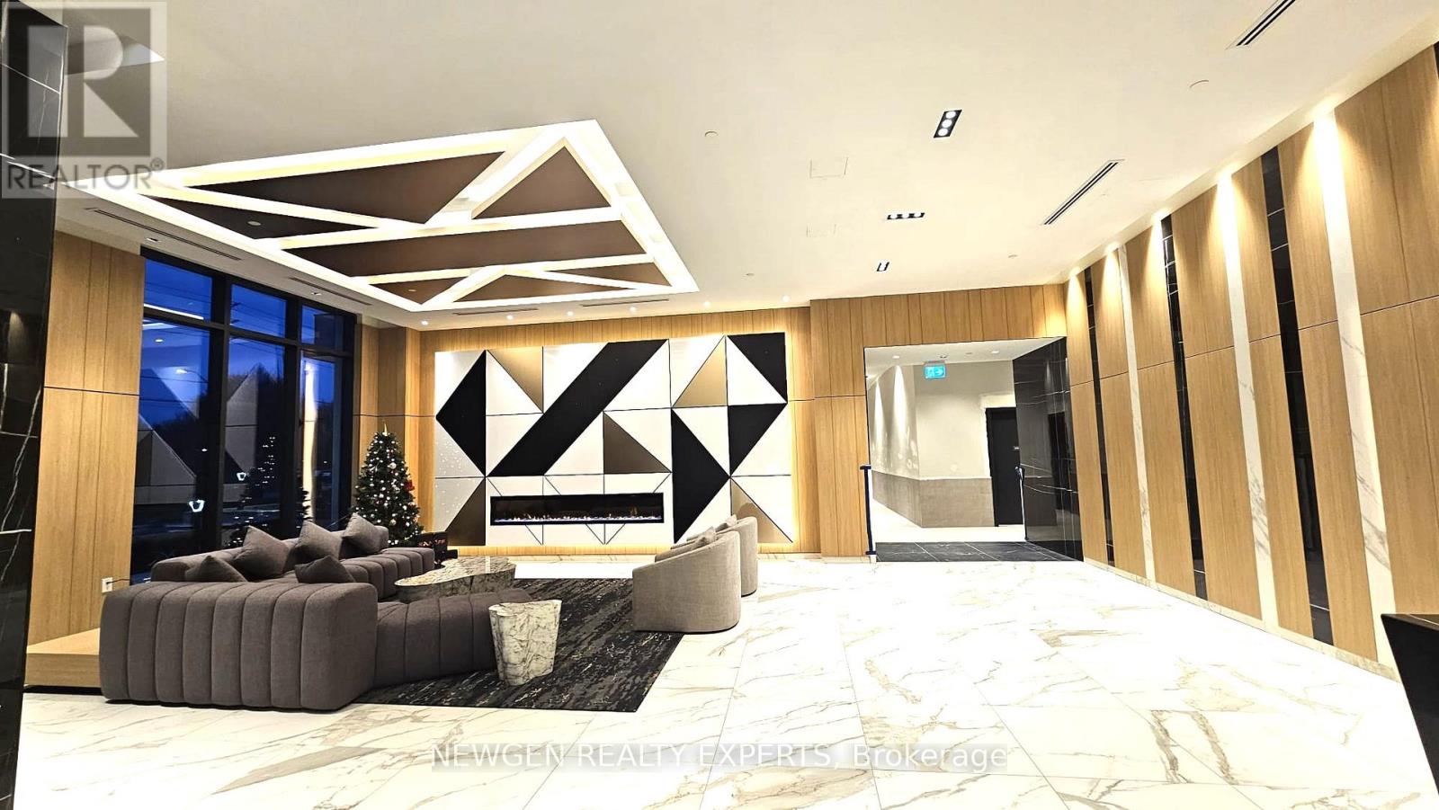 1301 - 204 Burnhamthorpe Road E, Mississauga, Ontario  L5A 0B3 - Photo 5 - W12780260