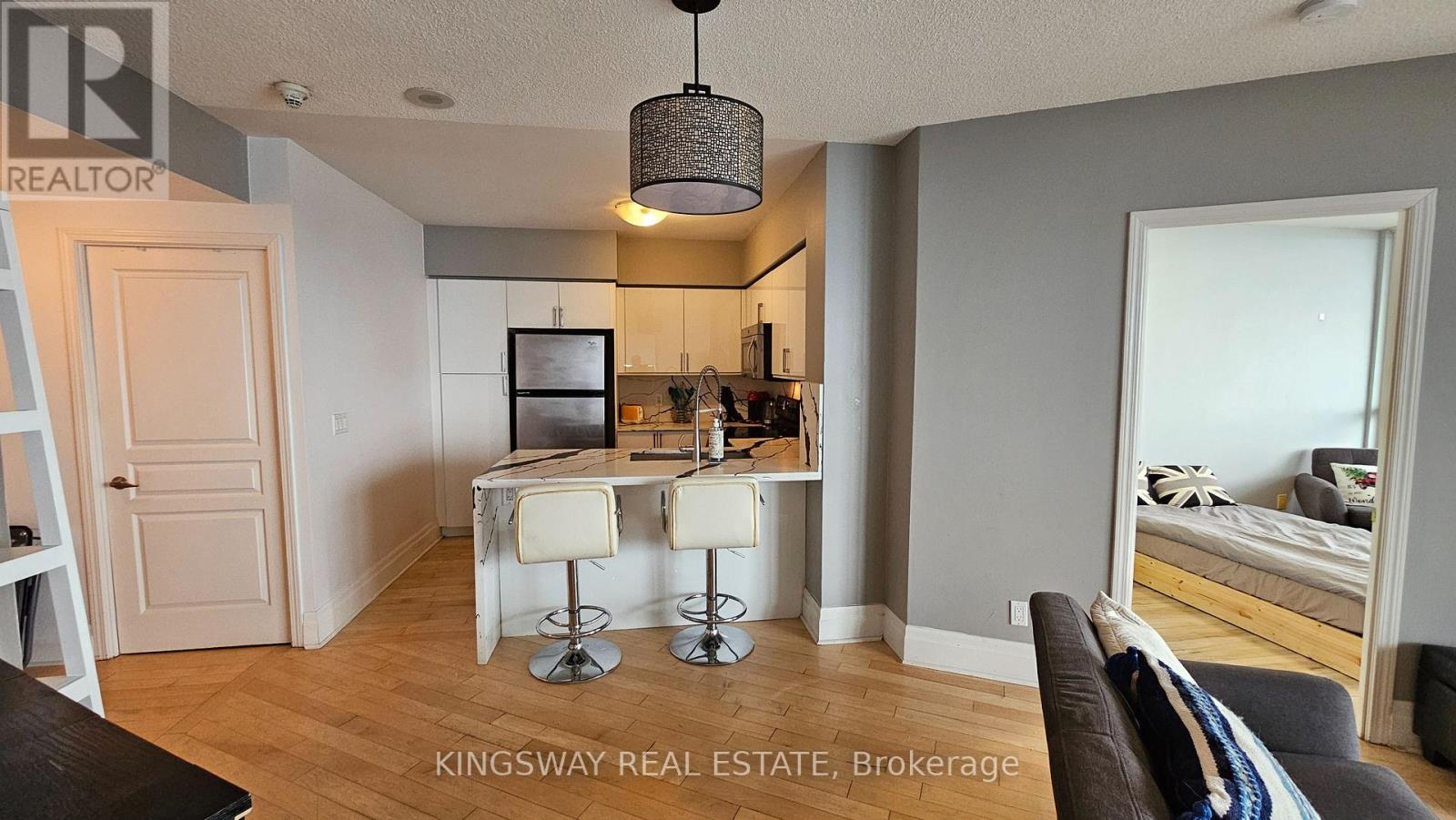 3707 - 2230 Lake Shore Boulevard W, Toronto, Ontario  M8V 0B2 - Photo 4 - W12780274