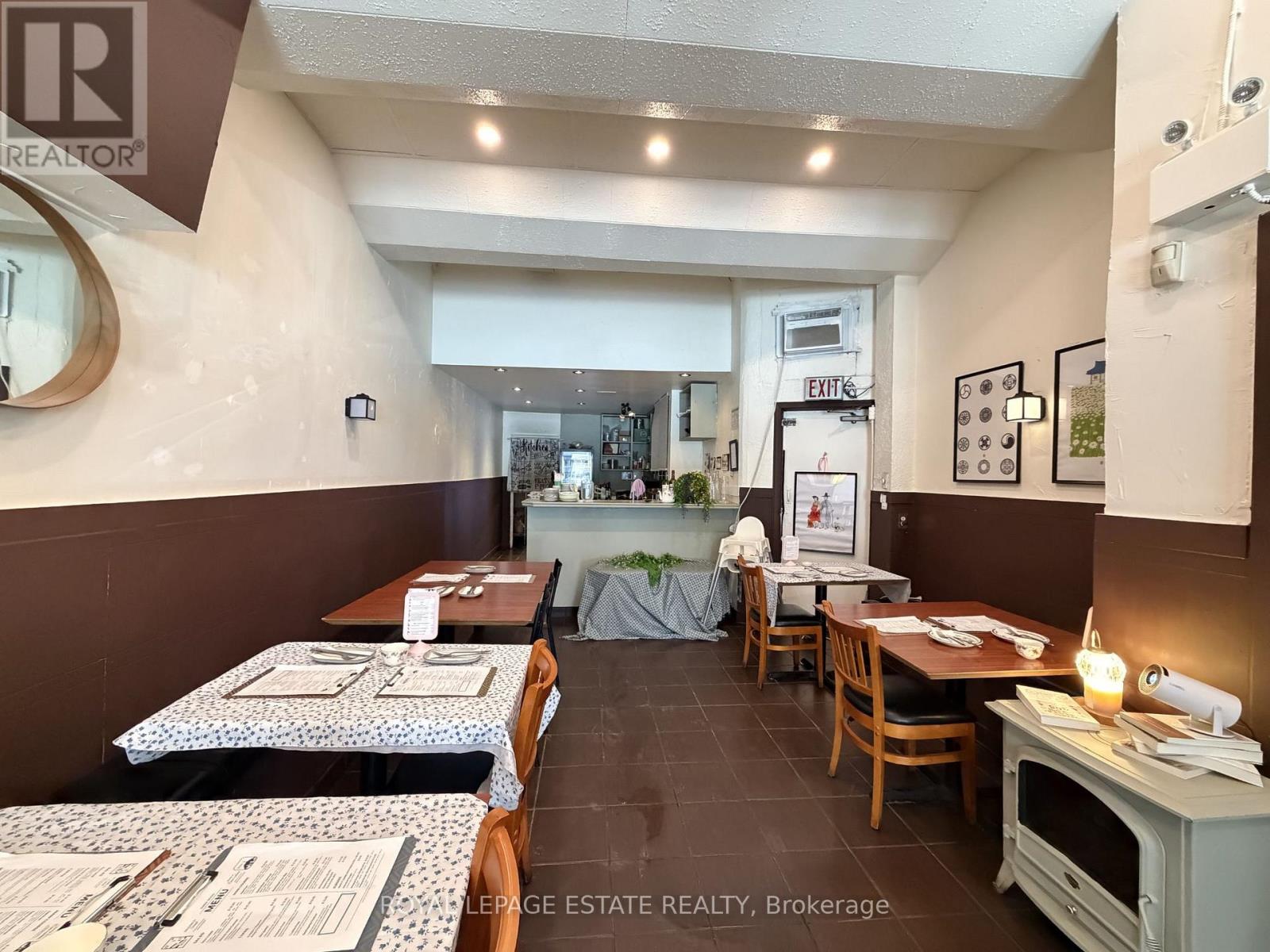 1351 St Clair Avenue W, Toronto, Ontario  M6E 1C5 - Photo 5 - W12779408