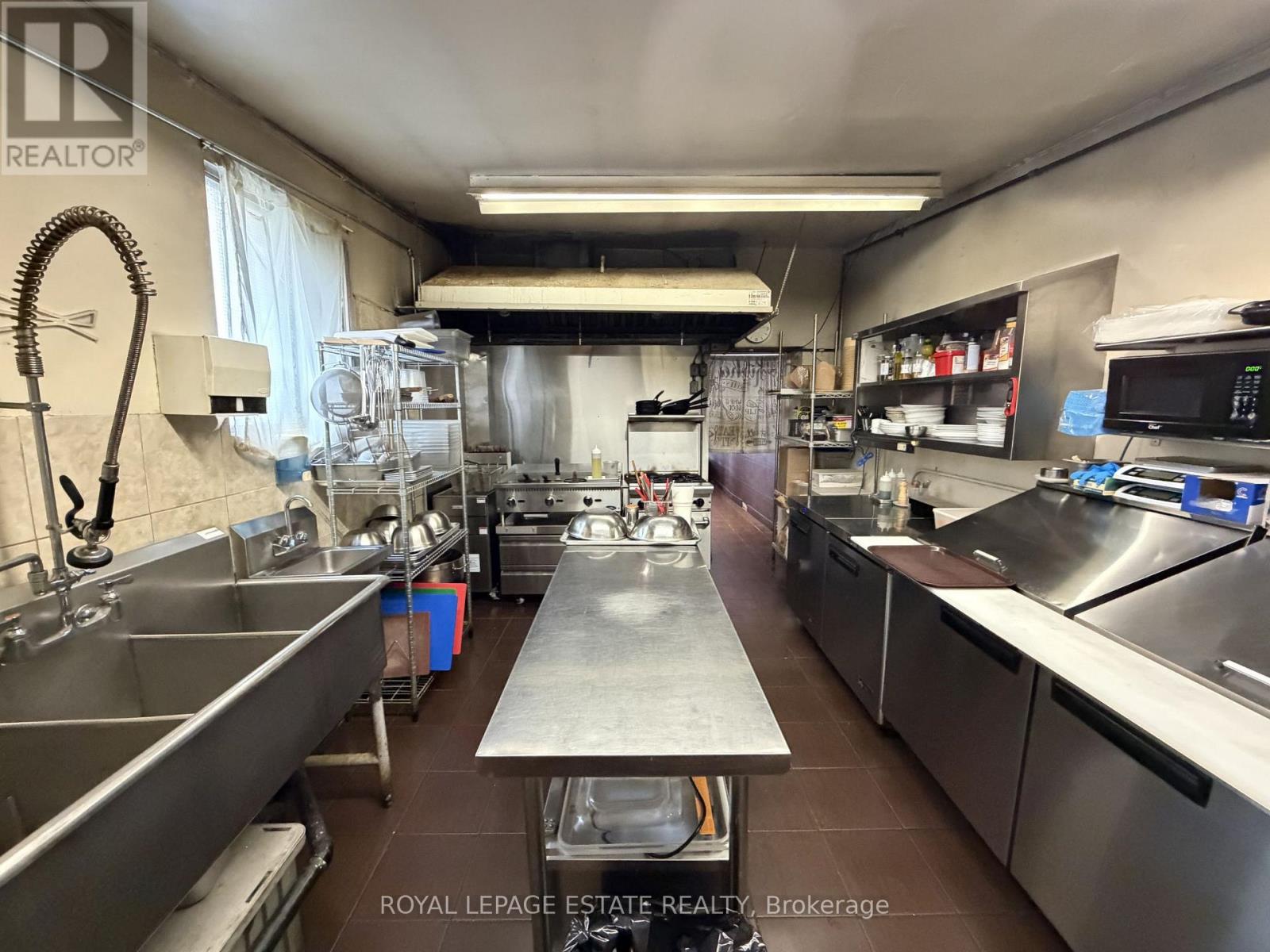 1351 St Clair Avenue W, Toronto, Ontario  M6E 1C5 - Photo 9 - W12779408