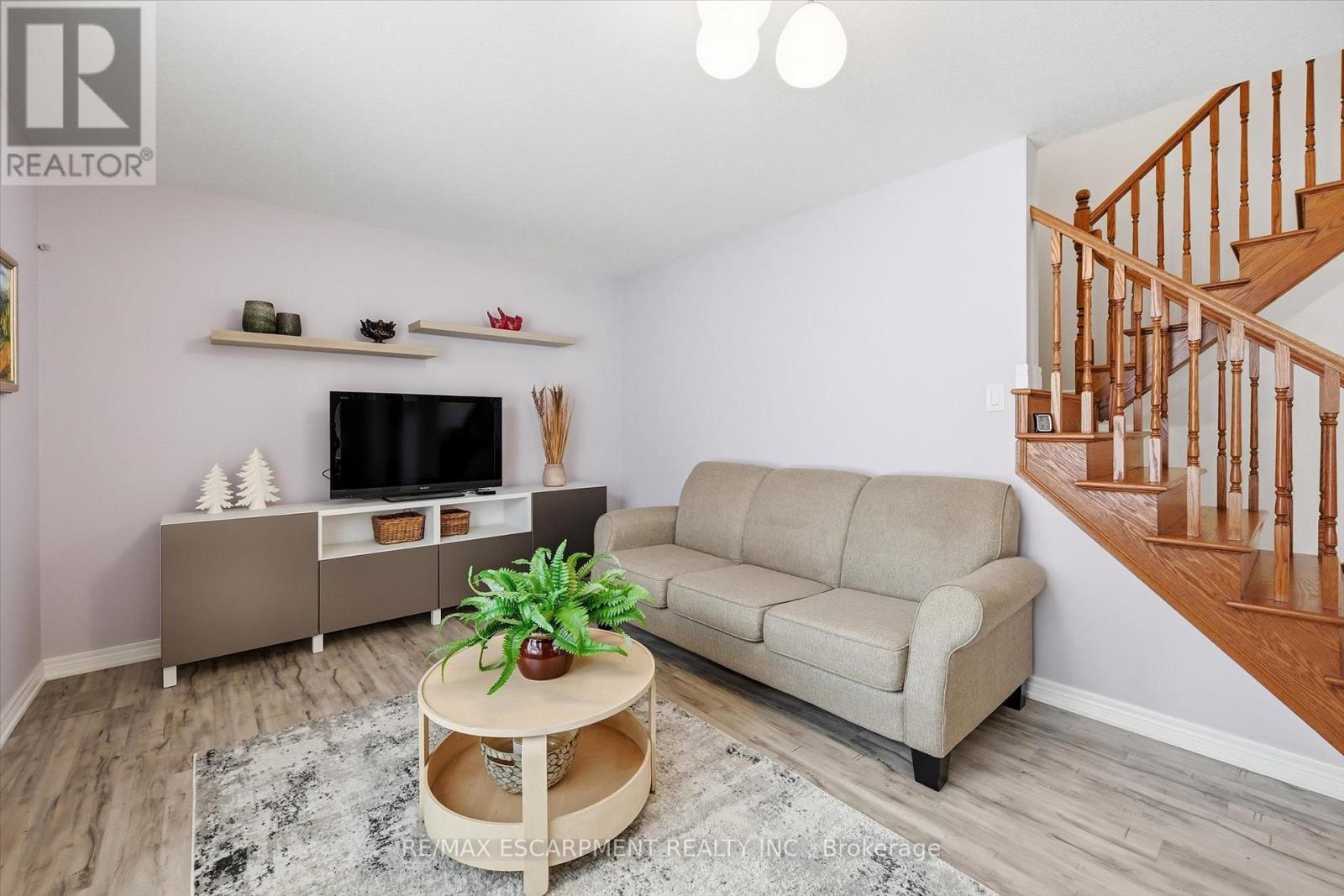 41 Tanglewood Drive, Hamilton, Ontario  L0R 1C0 - Photo 9 - X12780142