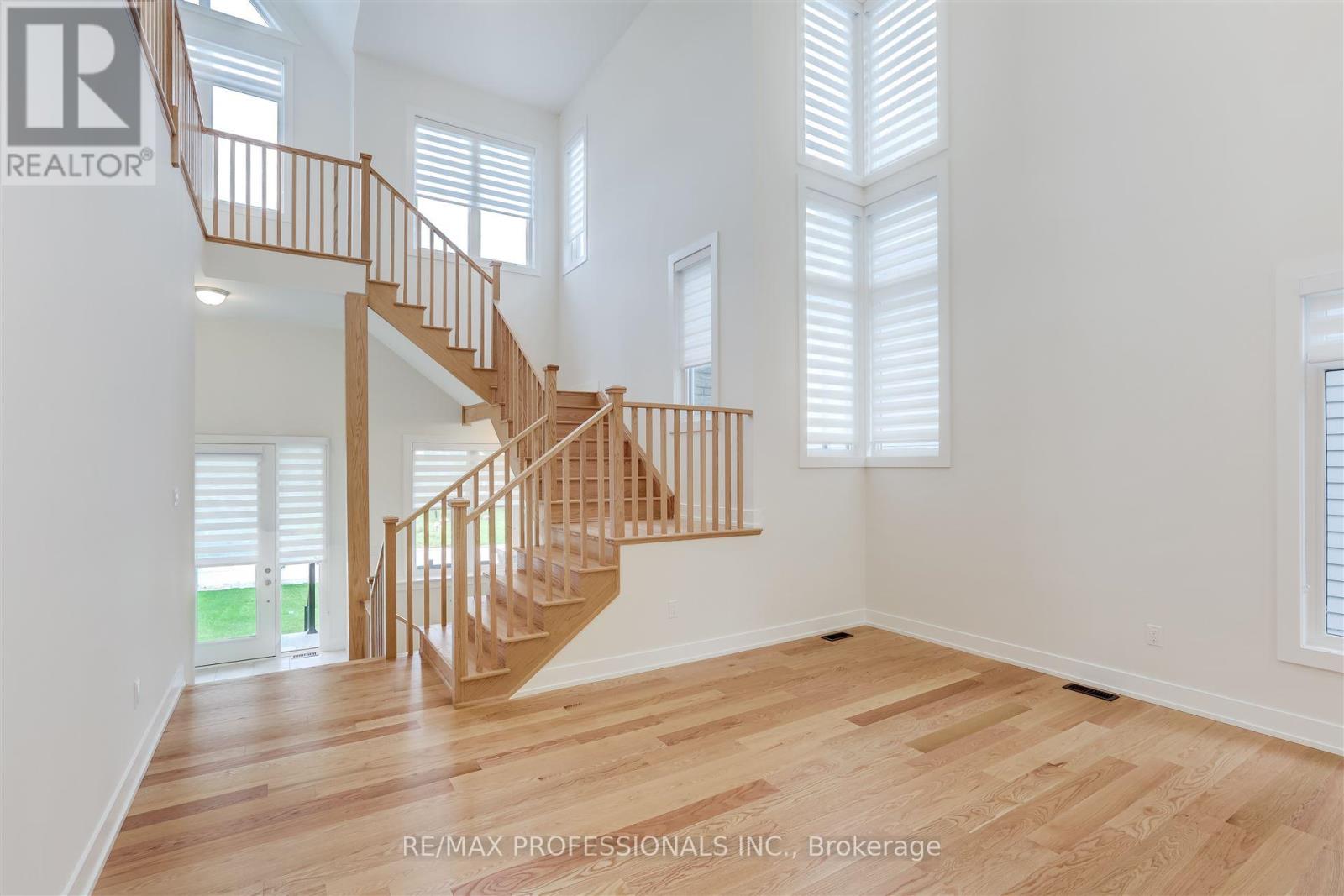 118 Dorothy Drive, Blue Mountains, Ontario  N0H 1J0 - Photo 4 - X12780174