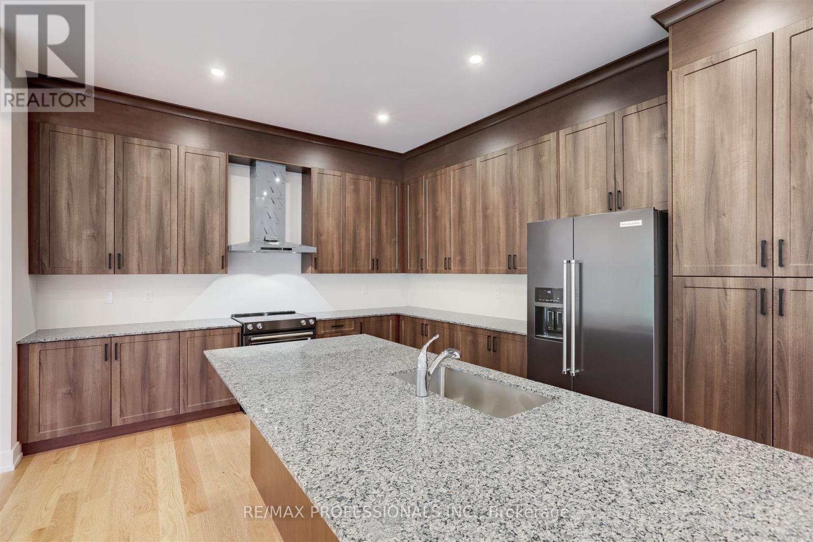 118 Dorothy Drive, Blue Mountains, Ontario  N0H 1J0 - Photo 10 - X12780190