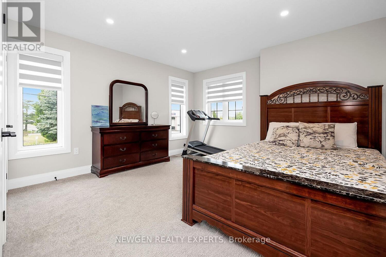 23 Forfar Avenue, Kitchener, Ontario  N2B 2Z7 - Photo 28 - X12780200