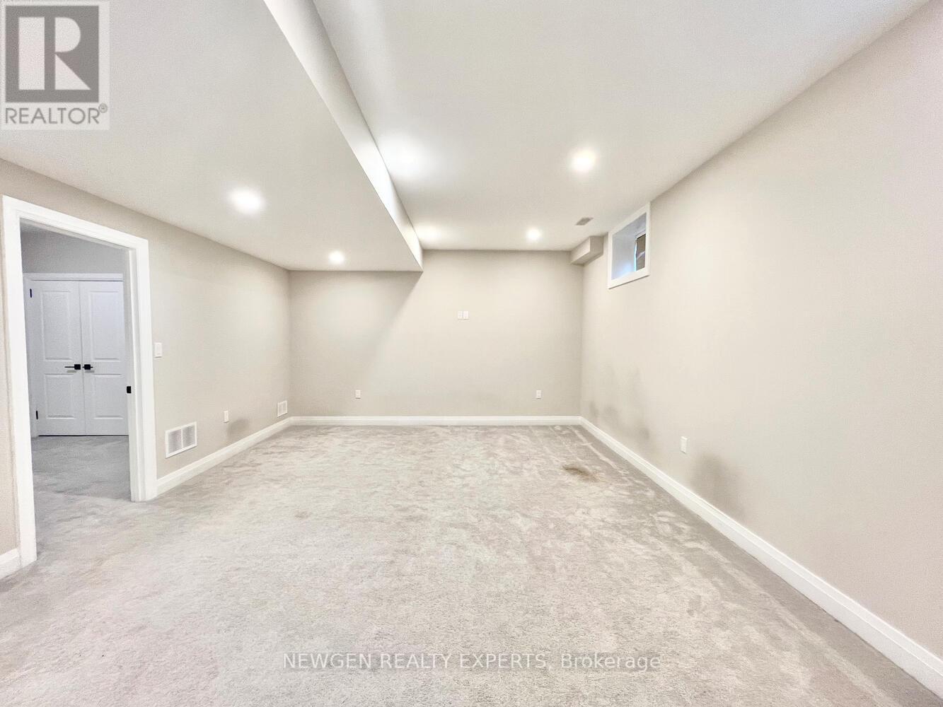 23 Forfar Avenue, Kitchener, Ontario  N2B 2Z7 - Photo 35 - X12780200