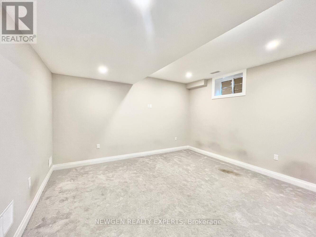 23 Forfar Avenue, Kitchener, Ontario  N2B 2Z7 - Photo 36 - X12780200