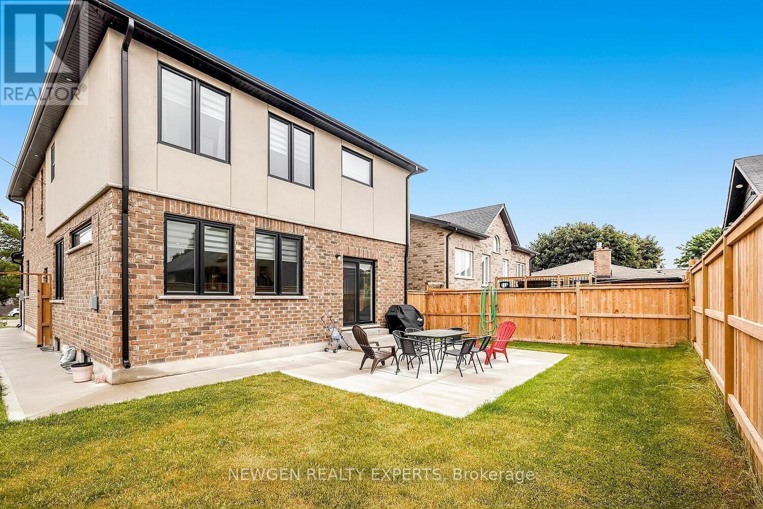 23 Forfar Avenue, Kitchener, Ontario  N2B 2Z7 - Photo 44 - X12780200