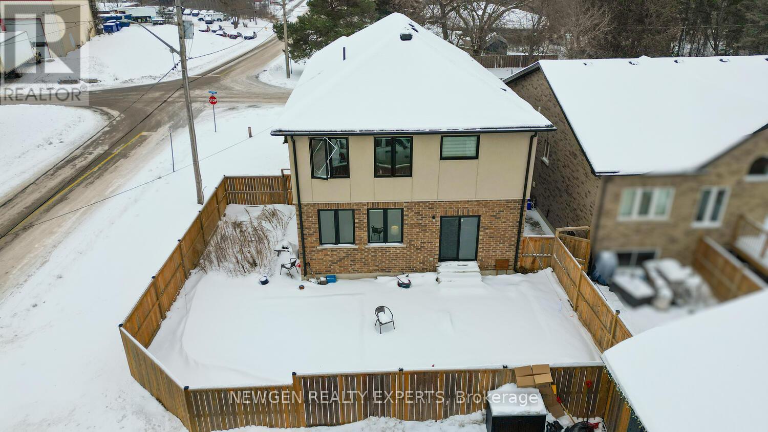 23 Forfar Avenue, Kitchener, Ontario  N2B 2Z7 - Photo 46 - X12780200