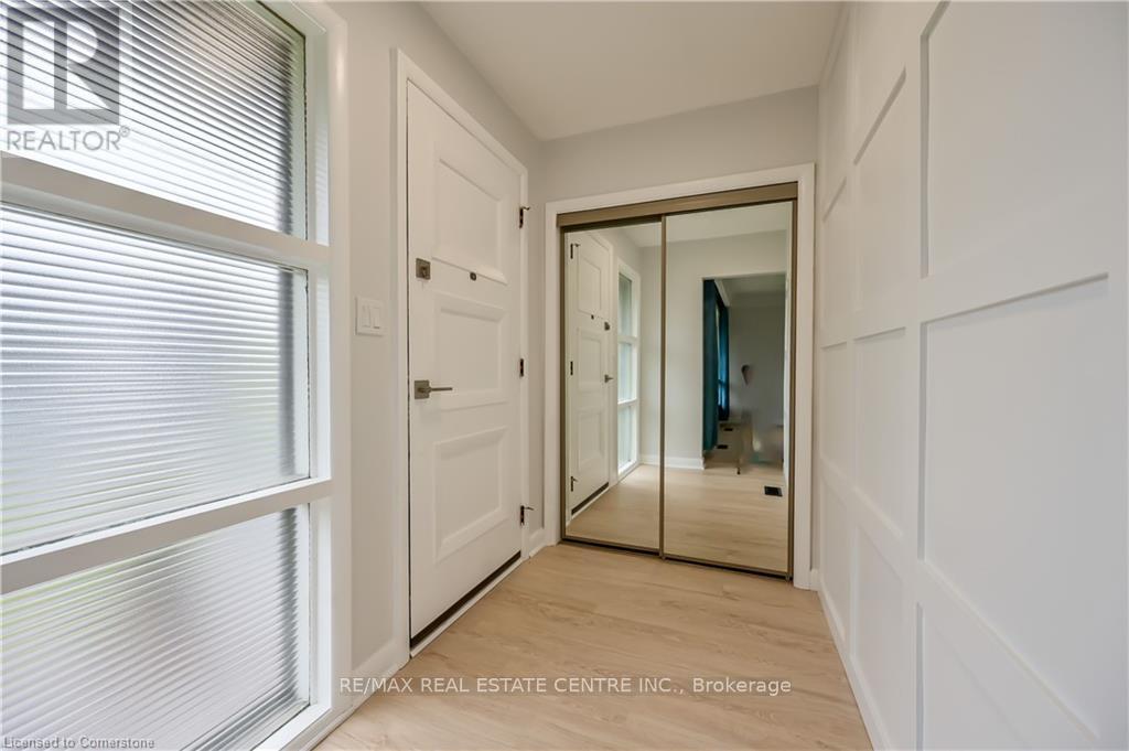 Upper - 738 Mohawk Road E, Hamilton, Ontario  L8T 2R1 - Photo 19 - X12780206