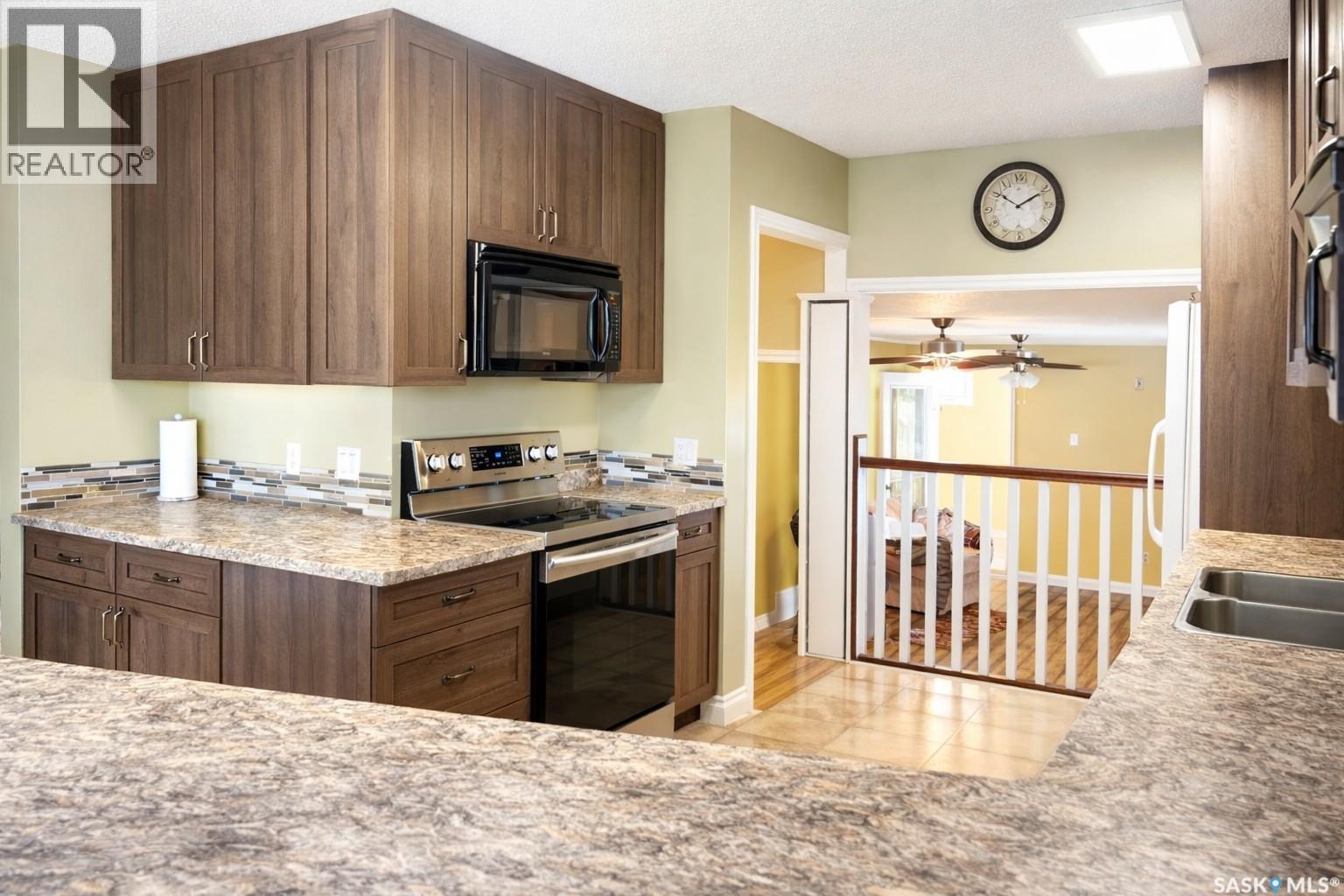 Brightholme Acreage, Leask Rm No. 464, Saskatchewan  S0J 1M0 - Photo 5 - SK028037