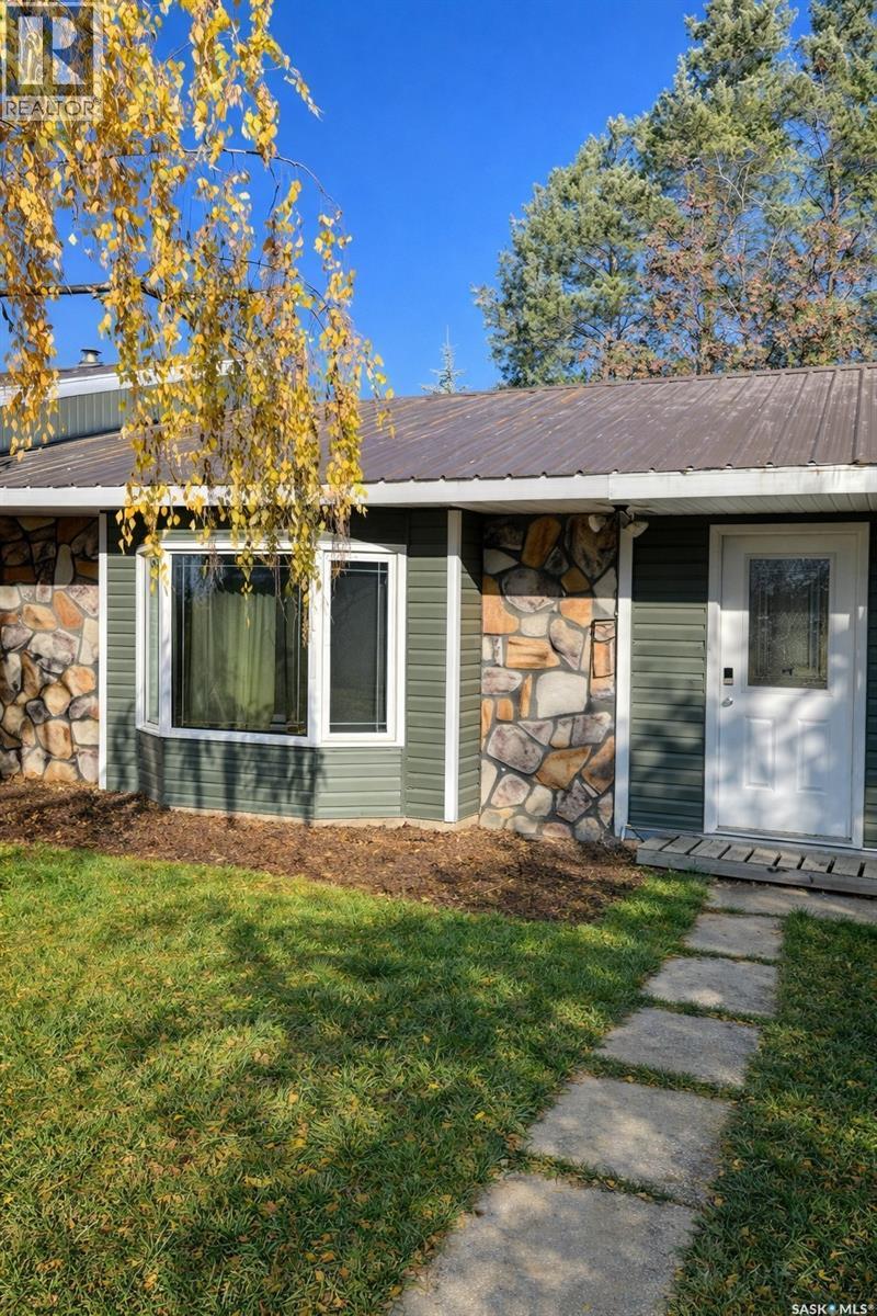 Brightholme Acreage, Leask Rm No. 464, Saskatchewan  S0J 1M0 - Photo 4 - SK028037