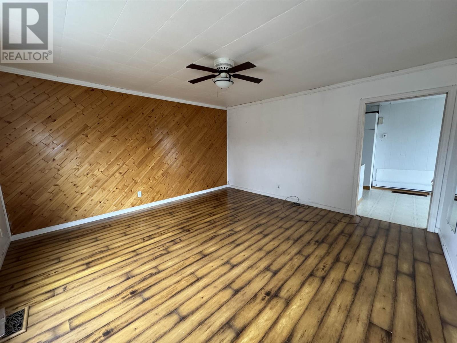 162 Martel Rd, Chapleau, Ontario  P0M 1K0 - Photo 6 - SM252094