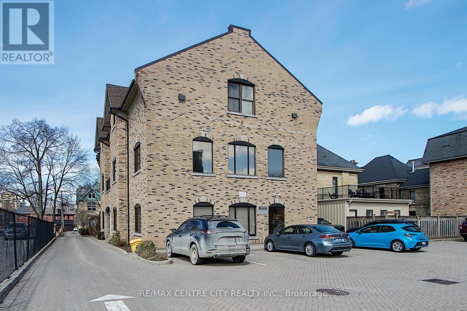 102a - 295 Wolfe Street, London East, Ontario  N6B 2C4 - Photo 1 - X12780350